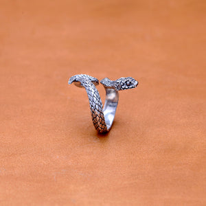 SINGLE WRAP SNAKE SILVER PLATED RING