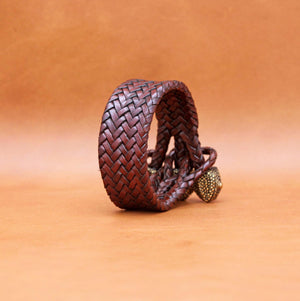 TRIPLE CLOSURE CHAMELEON CAPS WITH BRAIDED LEATHER BRACELET IN DARK  BROWN