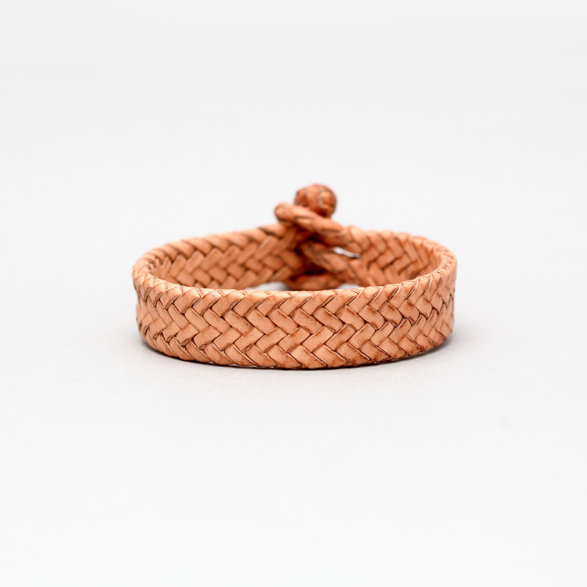 DOUBLE CLOSURE BRAIDED LEATHER BRACELET IN NATURAL