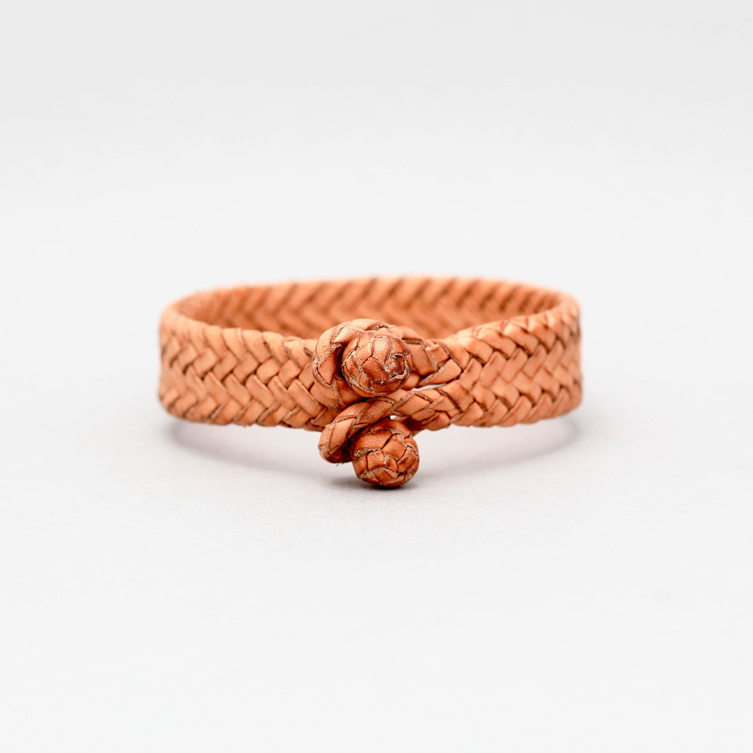 DOUBLE CLOSURE BRAIDED LEATHER BRACELET IN NATURAL - THE