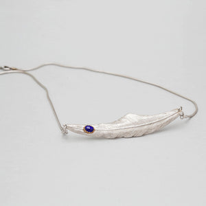STERLING SILVER FEATHER NECKLACE WITH LAPIS IN GOLD CAP