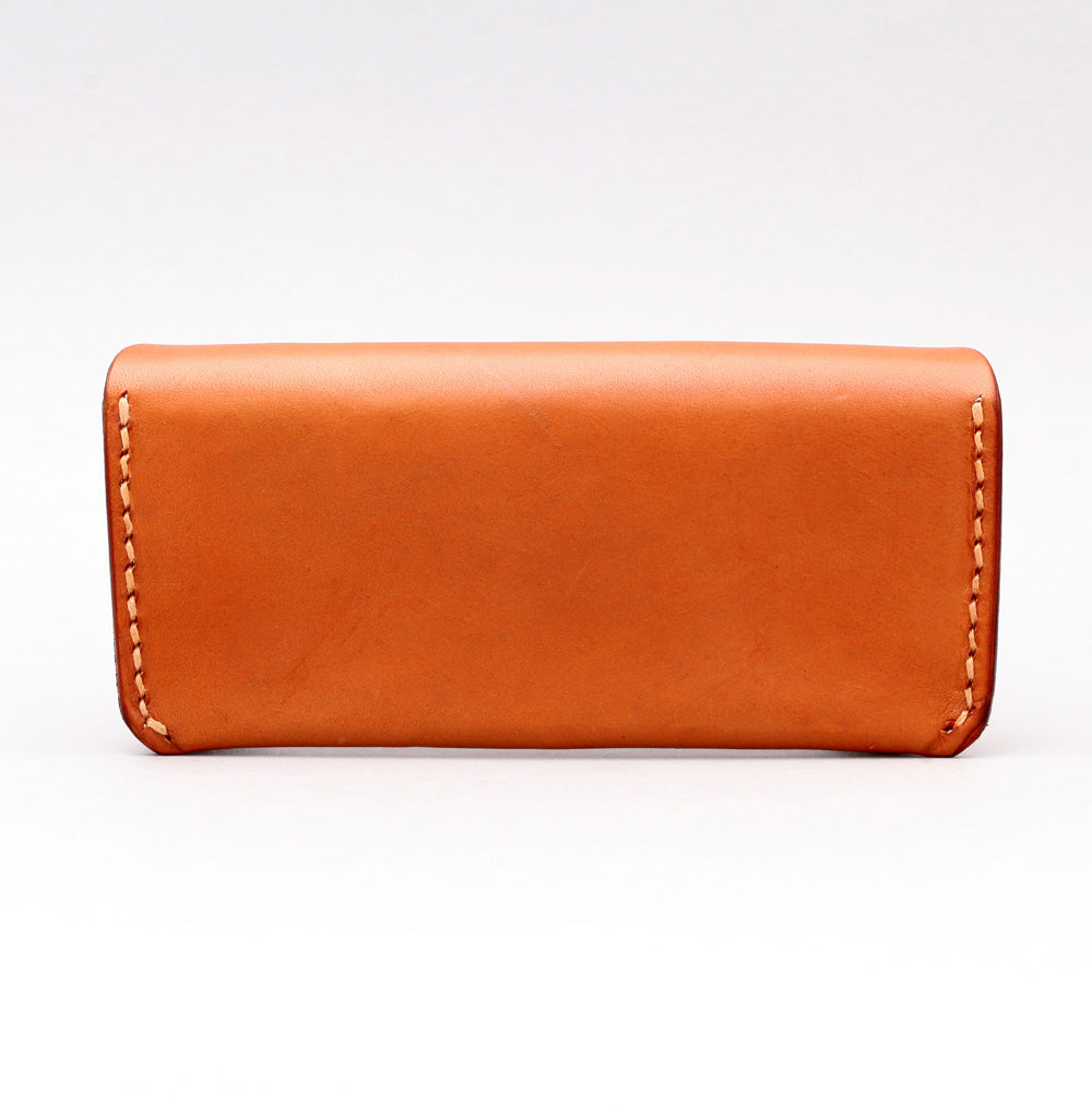 RECTANGULAR SUNGLASSES CASE IN NATURAL LEATHER W NO TOP STITCH DETAILS