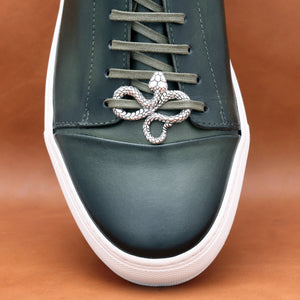SILVER PLATED SNAKE SHOELACE CAP